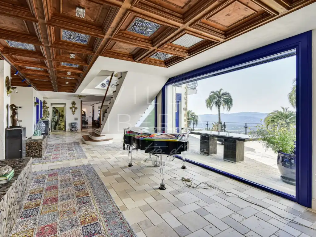 Sala de estar de Casa o chalet en venta en Castell d'Aro, Platja d'Aro i s'Agaró con Aire acondicionado, Calefacción y Jardín privado