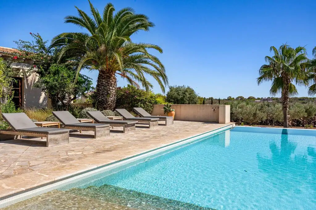 Casa rústica con piscina en venta en Es Llombards, imagen 3