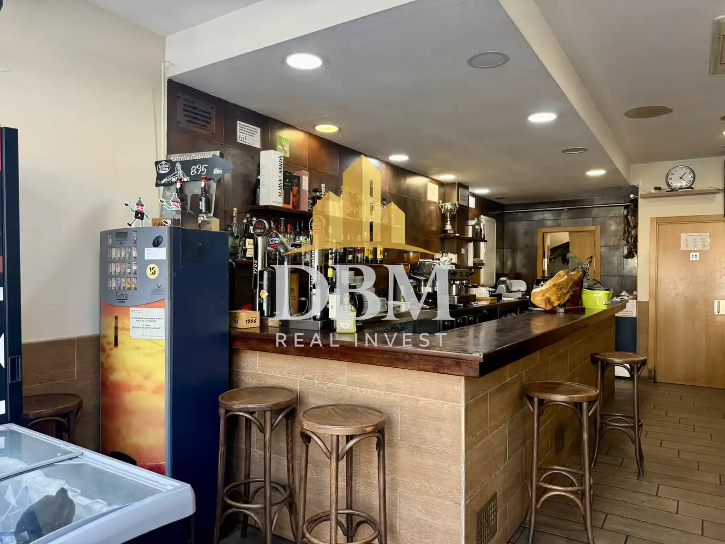 Business premises for transfer in Nou Barris, imagen 31