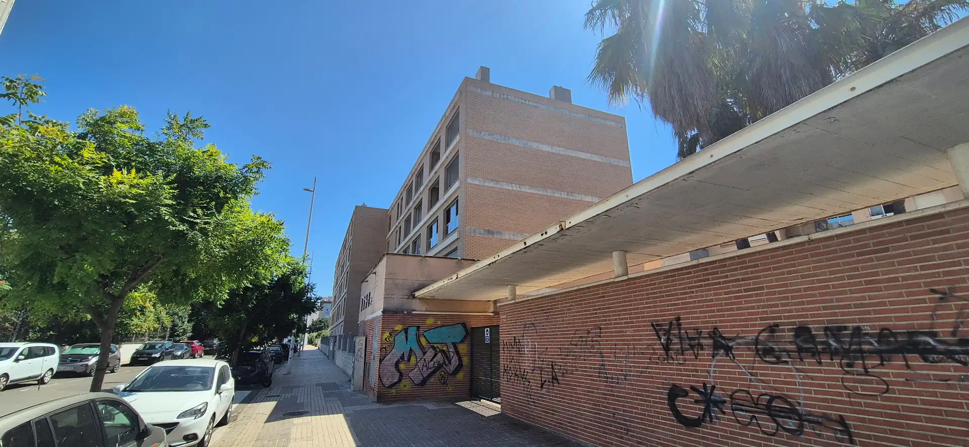 Vista exterior de Pis en venda en Gandia amb Balcó, Internet i Alarma