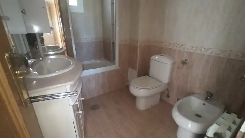 Bathroom of Flat for sale in Fuenlabrada