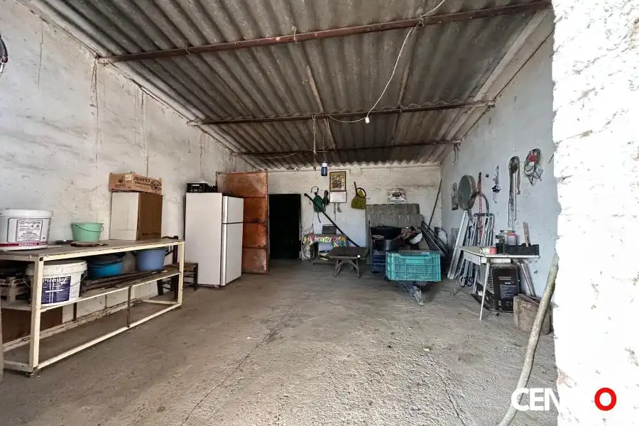 Casa o xalet en venda en Guadahortuna amb Jardí privat
