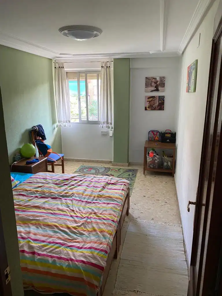 Habitación de Piso en venta en Valencia con Amueblado y Balcón
