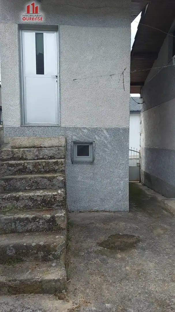 Vista exterior de Casa o chalet en venta en Ourense Capital  con Jardín privado, Trastero y Amueblado
