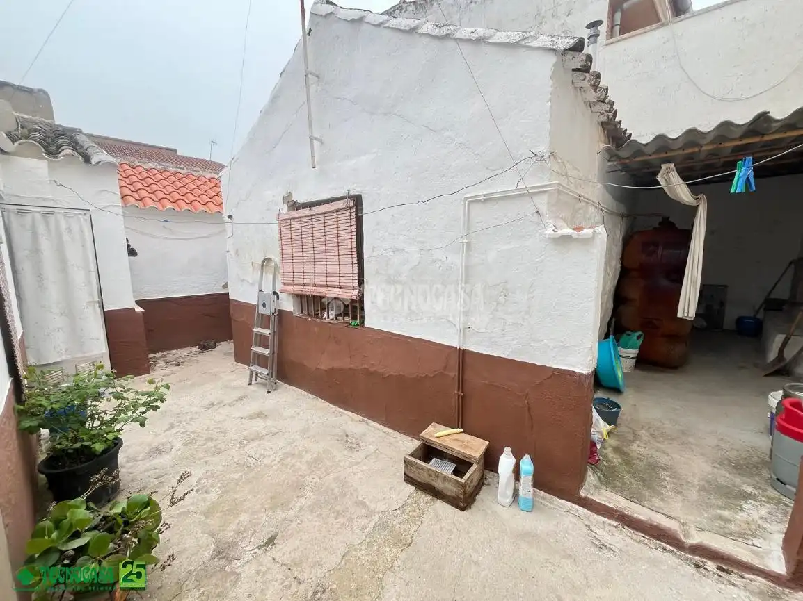 Vista exterior de Casa adosada en venta en Miguelturra con Aire acondicionado y Calefacción