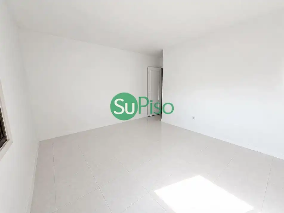 Piso en venta en Avenida Antero López, Magán
