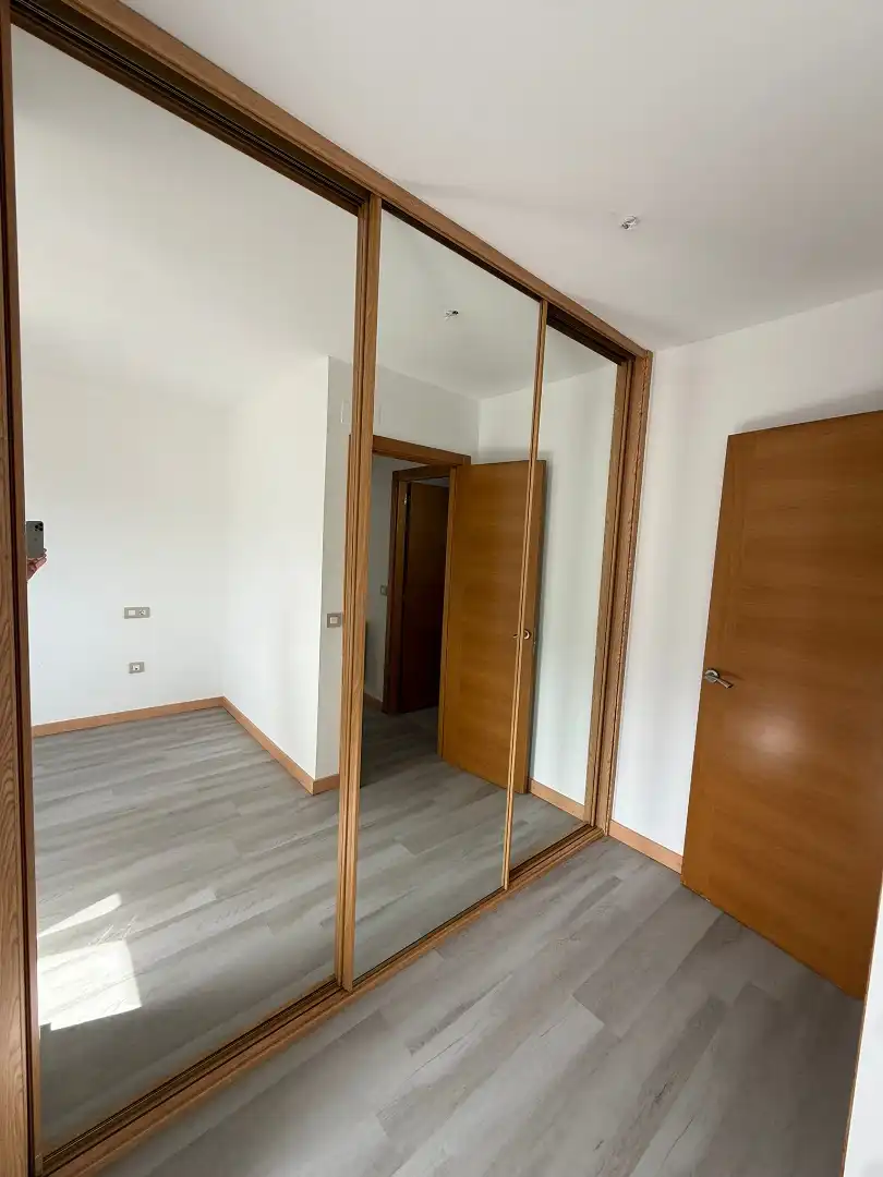 Habitación de Ático en venta en Llanes con Calefacción, Terraza y Trastero