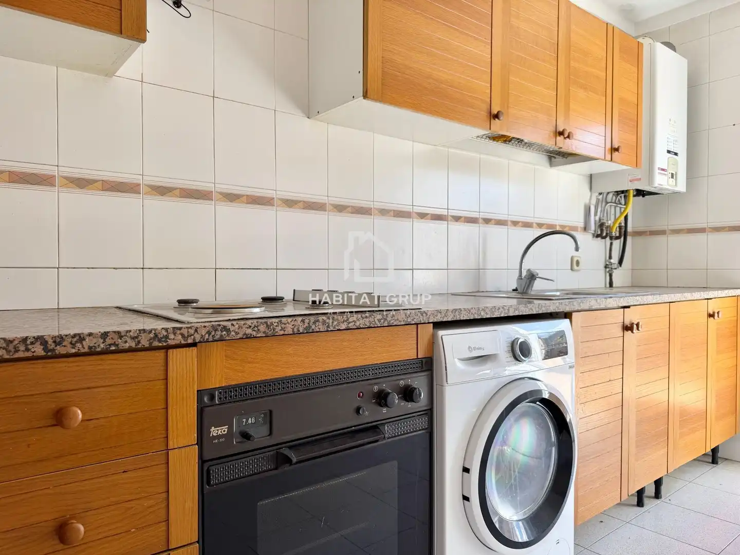 Cocina de Casa adosada en venta en Girona con Calefacción, Jardín privado y Terraza