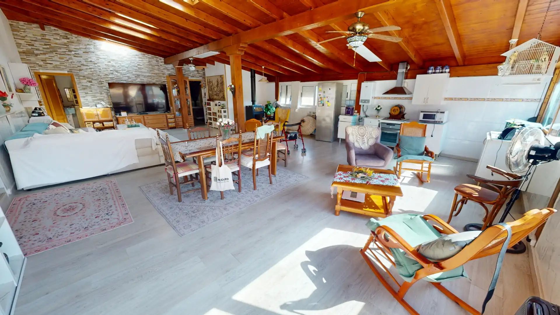 Sala d'estar de Casa o xalet en venda en El Campello amb Aire condicionat, Jardí privat i Terrassa