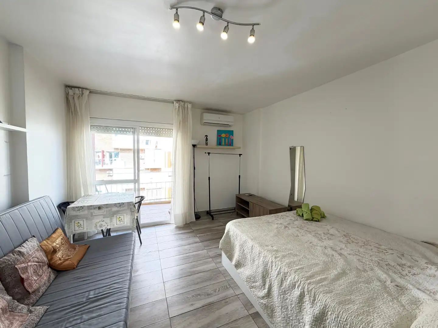 Schlafzimmer von Wohnung zum Verkauf in Benalmádena mit Klimaanlage, Terrasse und Möbliert