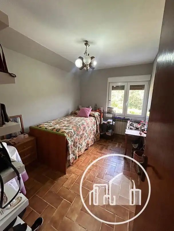 Dormitori de Casa o xalet en venda en Pedroso amb Calefacció