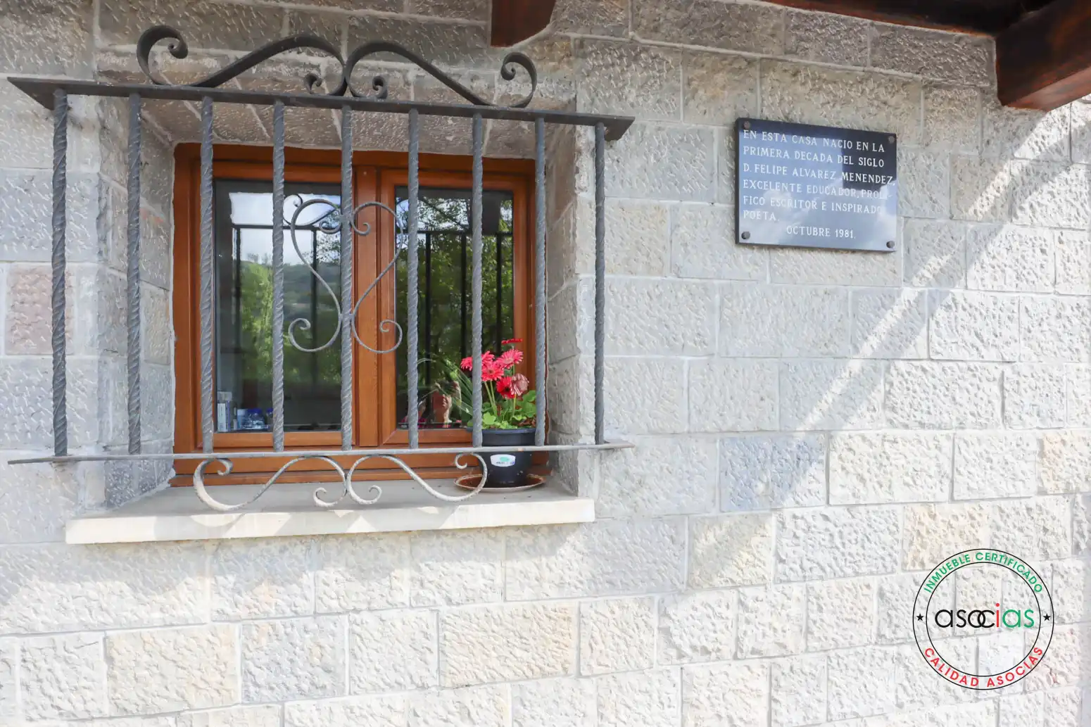 Casa adosada en venda en Ribera de Arriba amb Calefacció, Parquet i Terrassa