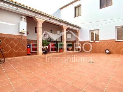 Exterior view of House or chalet for sale in Antequera  with Terrace and Balcony