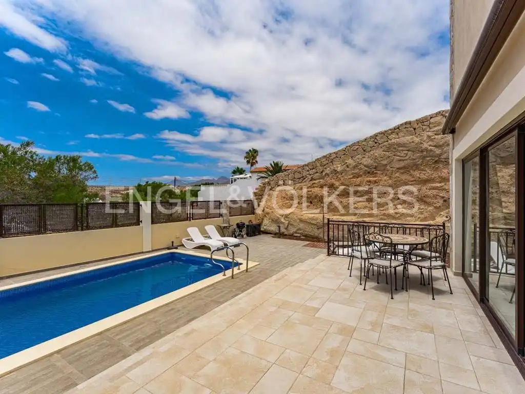 Terrassa de Casa o xalet en venda en Granadilla de Abona amb Aire condicionat, Terrassa i Piscina