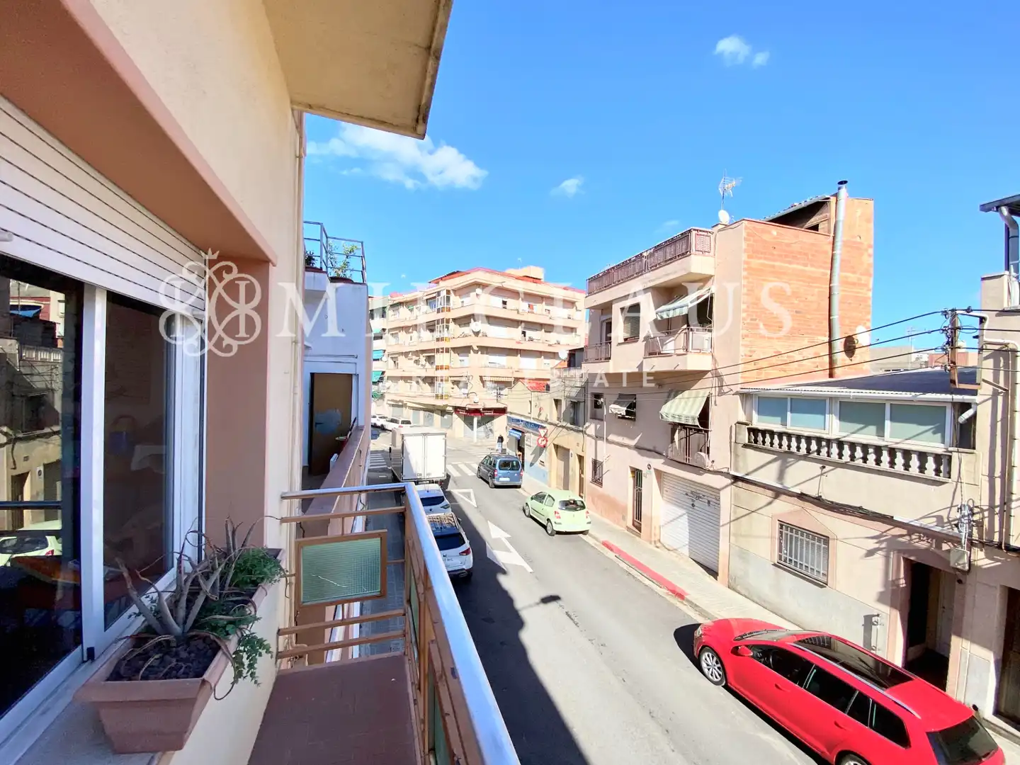 Vista exterior de Casa adosada en venda en Sabadell amb Aire condicionat, Calefacció i Terrassa