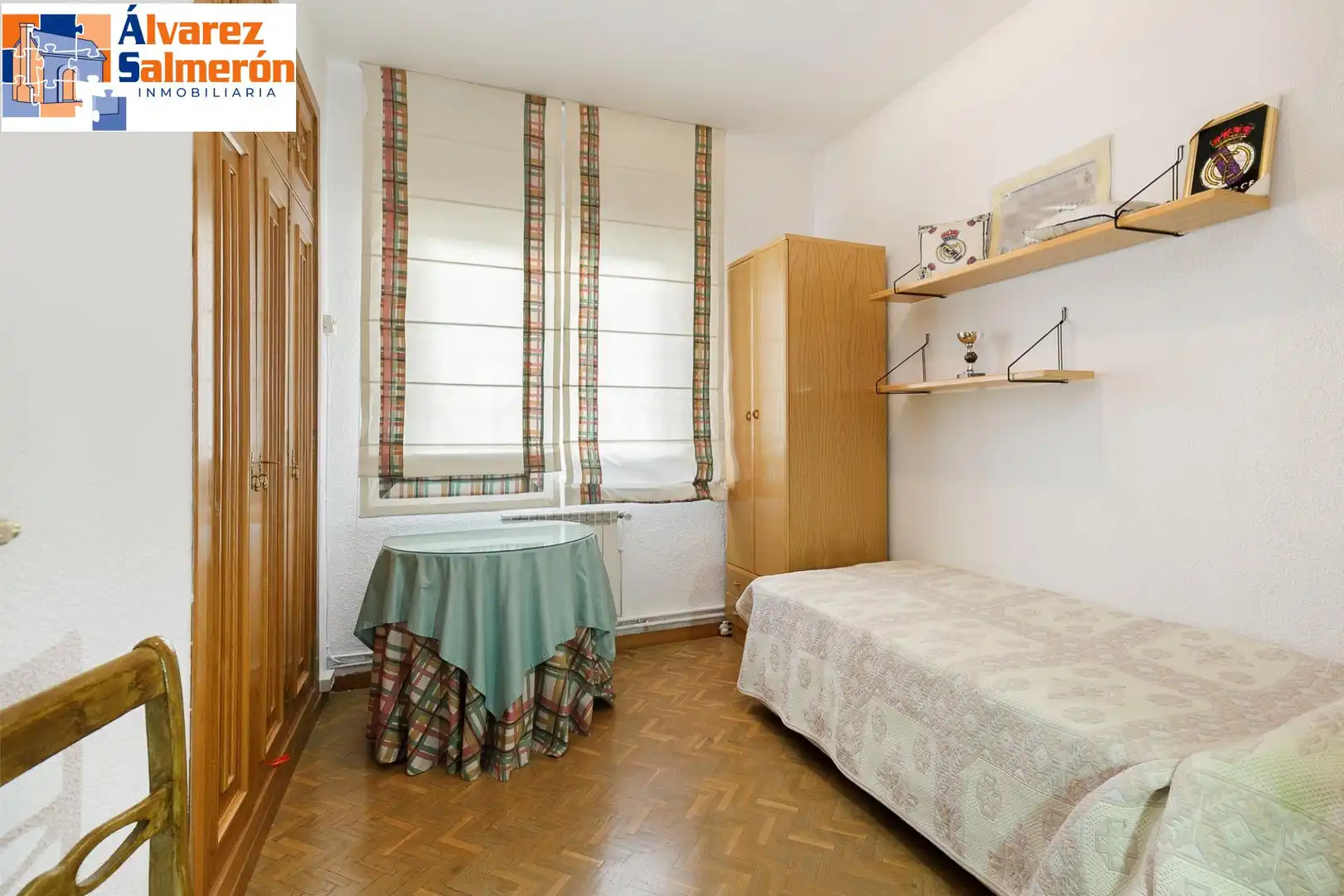 Dormitori de Casa o xalet en venda en Granada