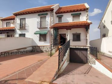 Villa avec piscine à vendre à Orgaz