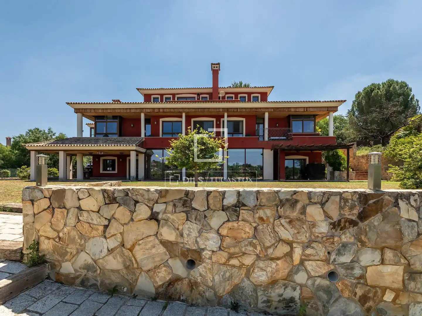 Vista exterior de Casa o chalet en venta en Las Rozas de Madrid con Aire acondicionado, Calefacción y Jardín privado