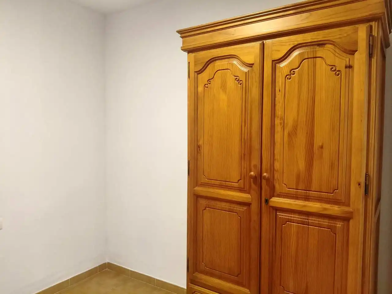 Schlafzimmer von Erdgeschoss zur Miete in Alhaurín de la Torre mit Klimaanlage und Abstellraum