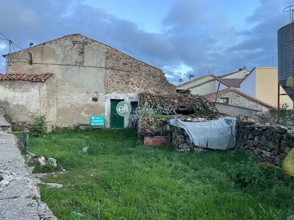 Houses for sale in Segovia