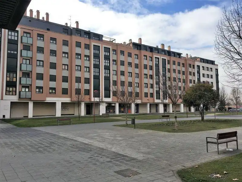 Parcheggio in affitto a Villa de Prado