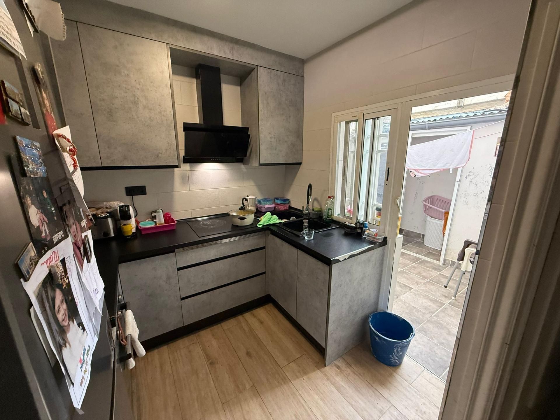 Cuina de Pis en venda en  Almería Capital amb Aire condicionat