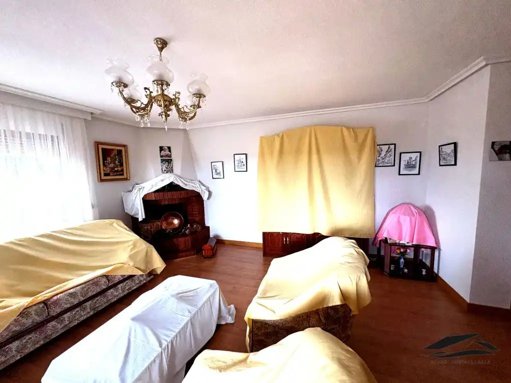 Bedroom of Houses for sale in Juzbado  with Heating, Terrace and Storage room