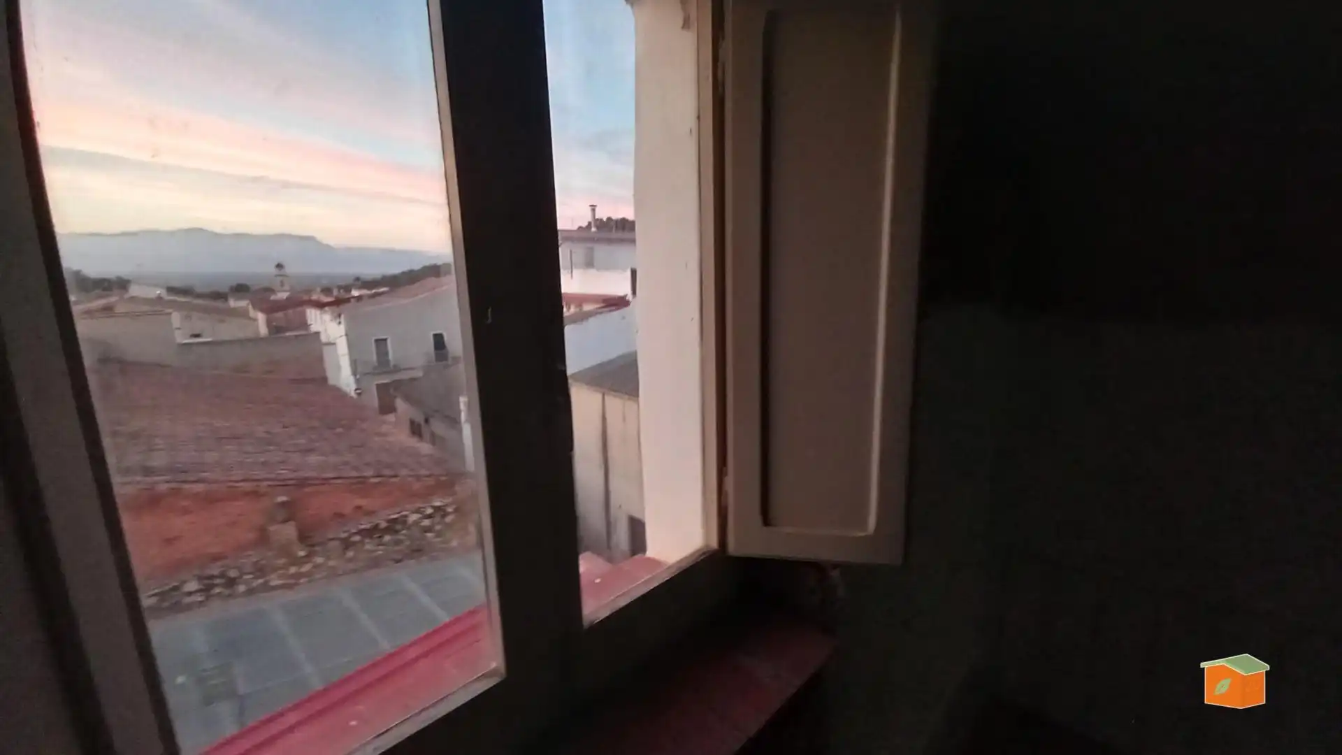 Dormitori de Casa adosada en venda en Godall amb Traster i Moblat