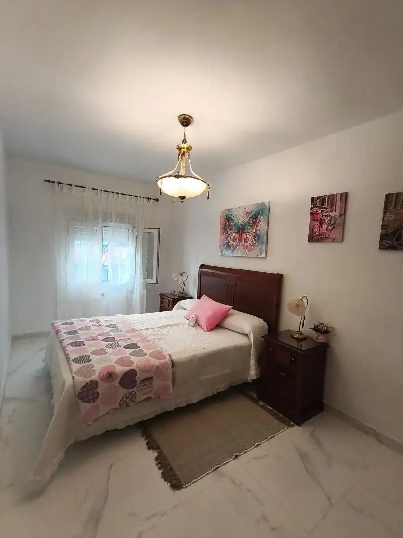 Habitación de Piso en venta en La Línea de la Concepción con Aire acondicionado y Amueblado