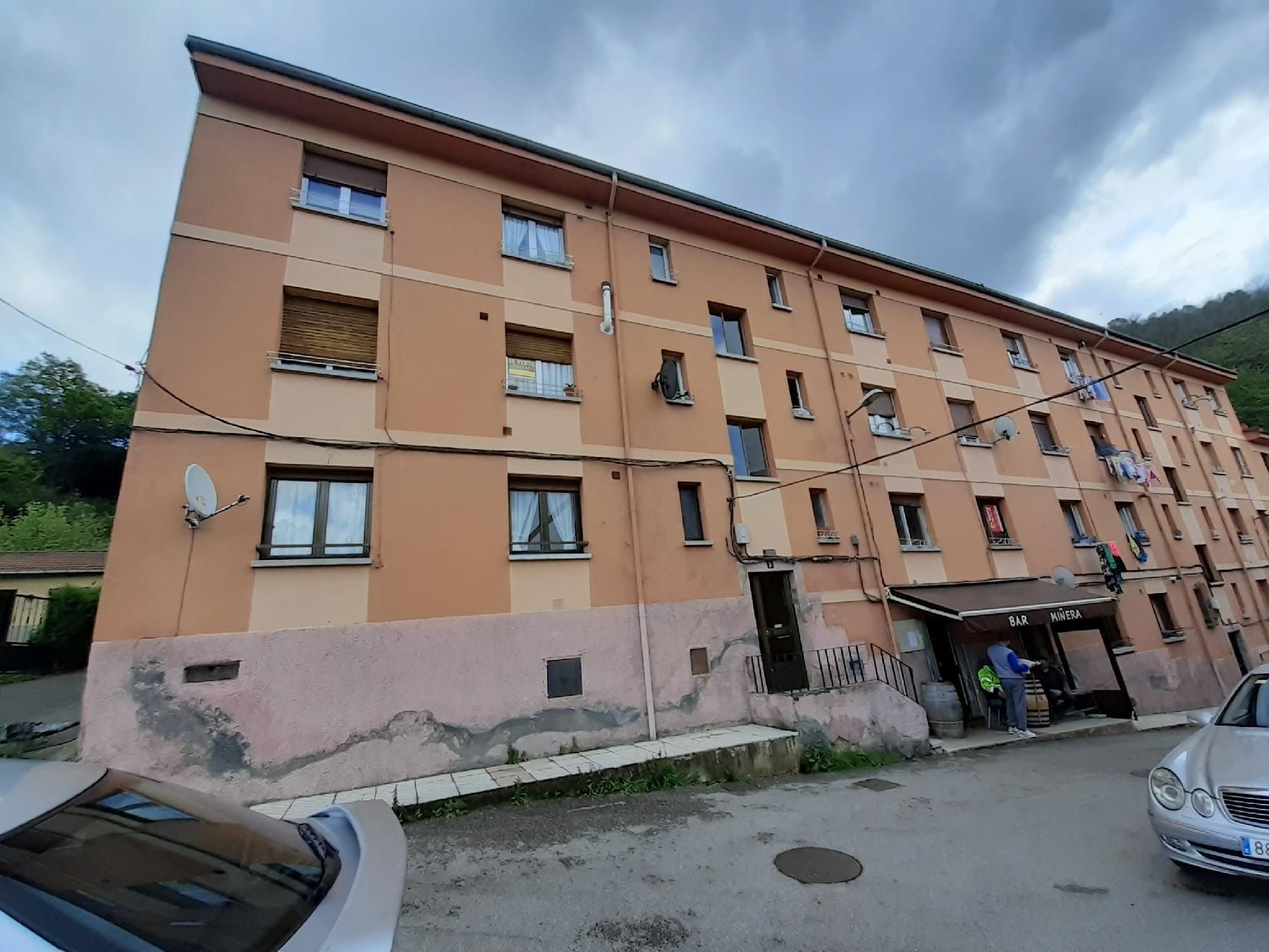 Vista exterior de Pis en venda en Mieres (Asturias)