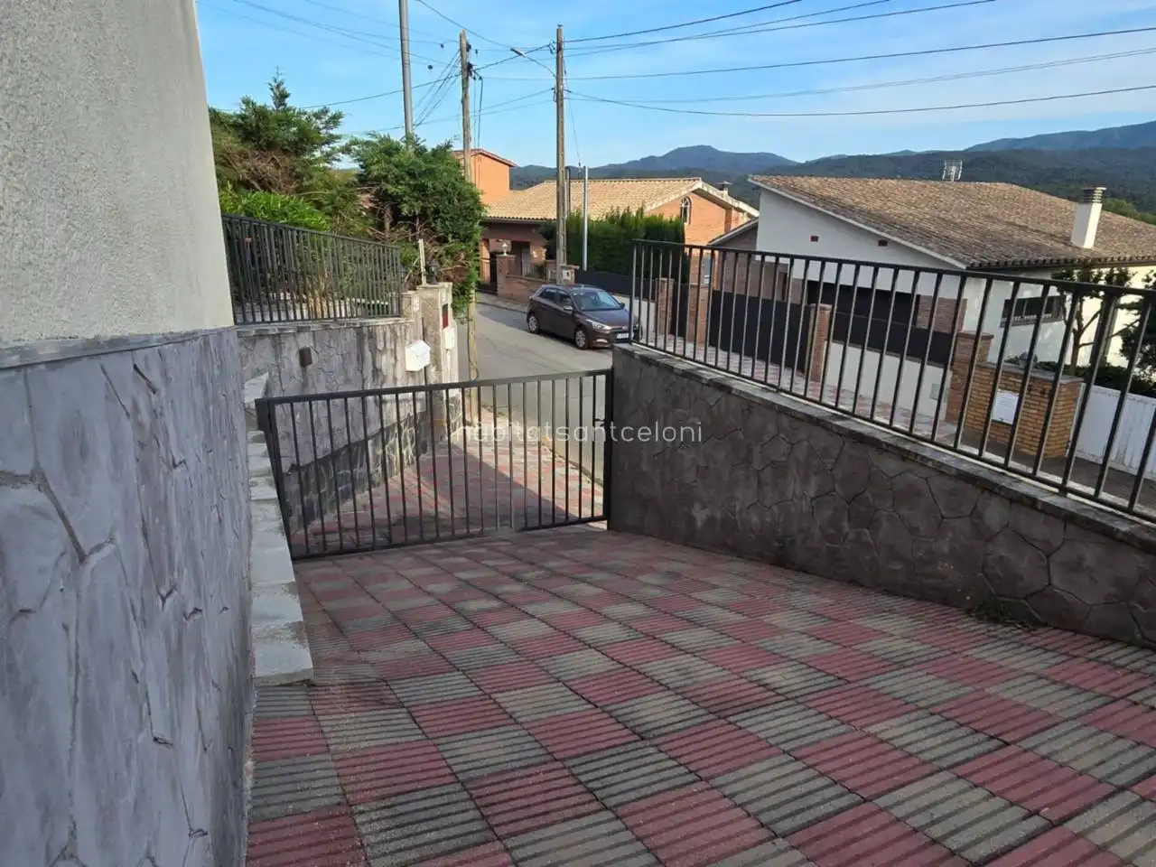 Vista exterior de Casa o xalet en venda en Riells i Viabrea amb Aire condicionat, Calefacció i Jardí privat
