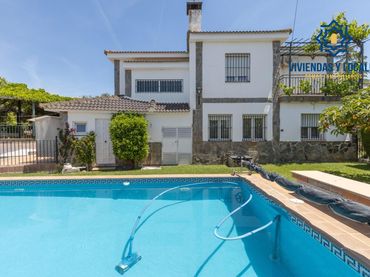 Villa avec balcon à vendre à Calle Calle Borgoña