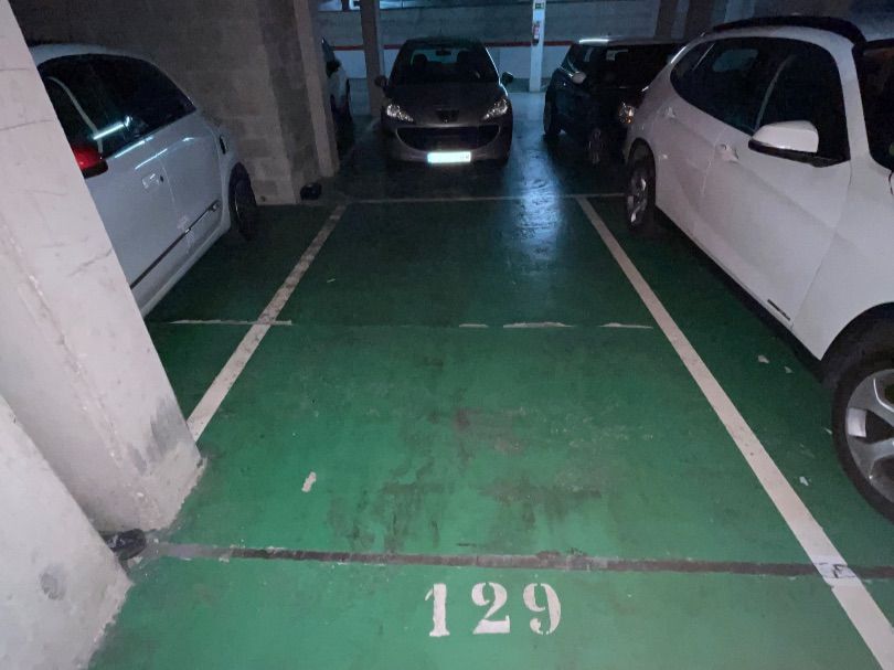 Garage to rent in Carrer de Laureà Miró, 228, El Centre