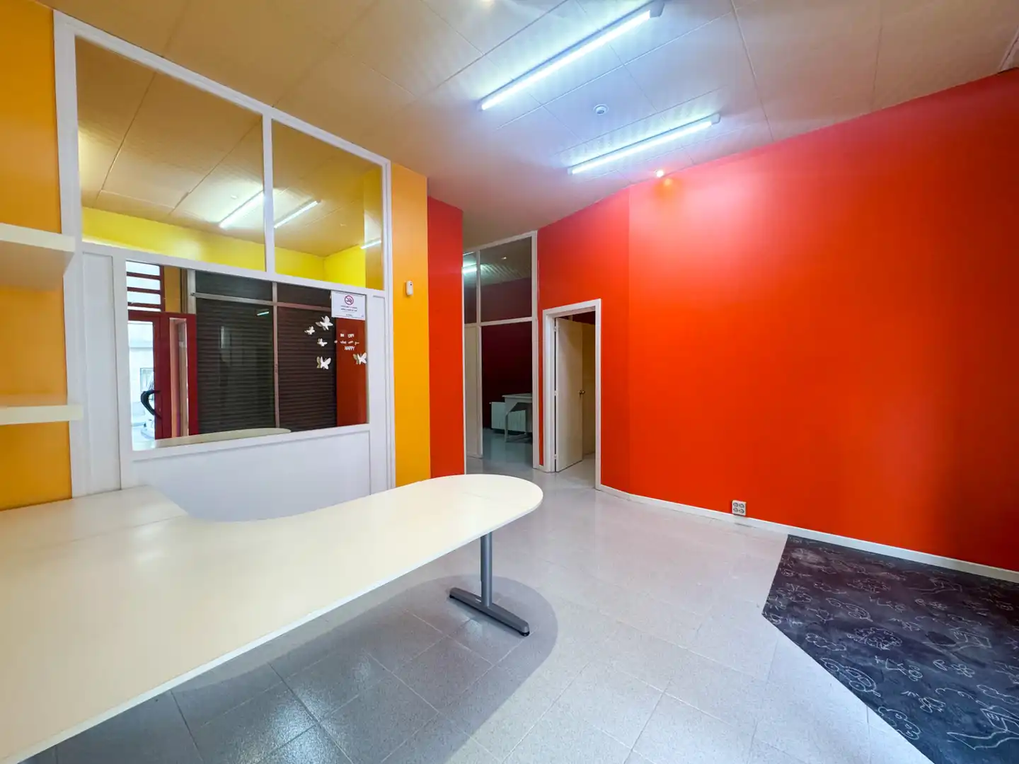 Business premises to rent in Carrer Can Palau, imagen 3