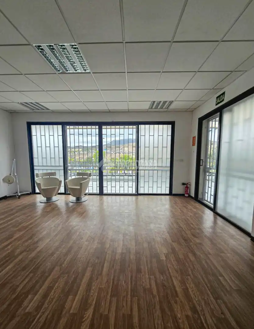 Local comercial en venda a C. Hermano Pedro de Bethencourt