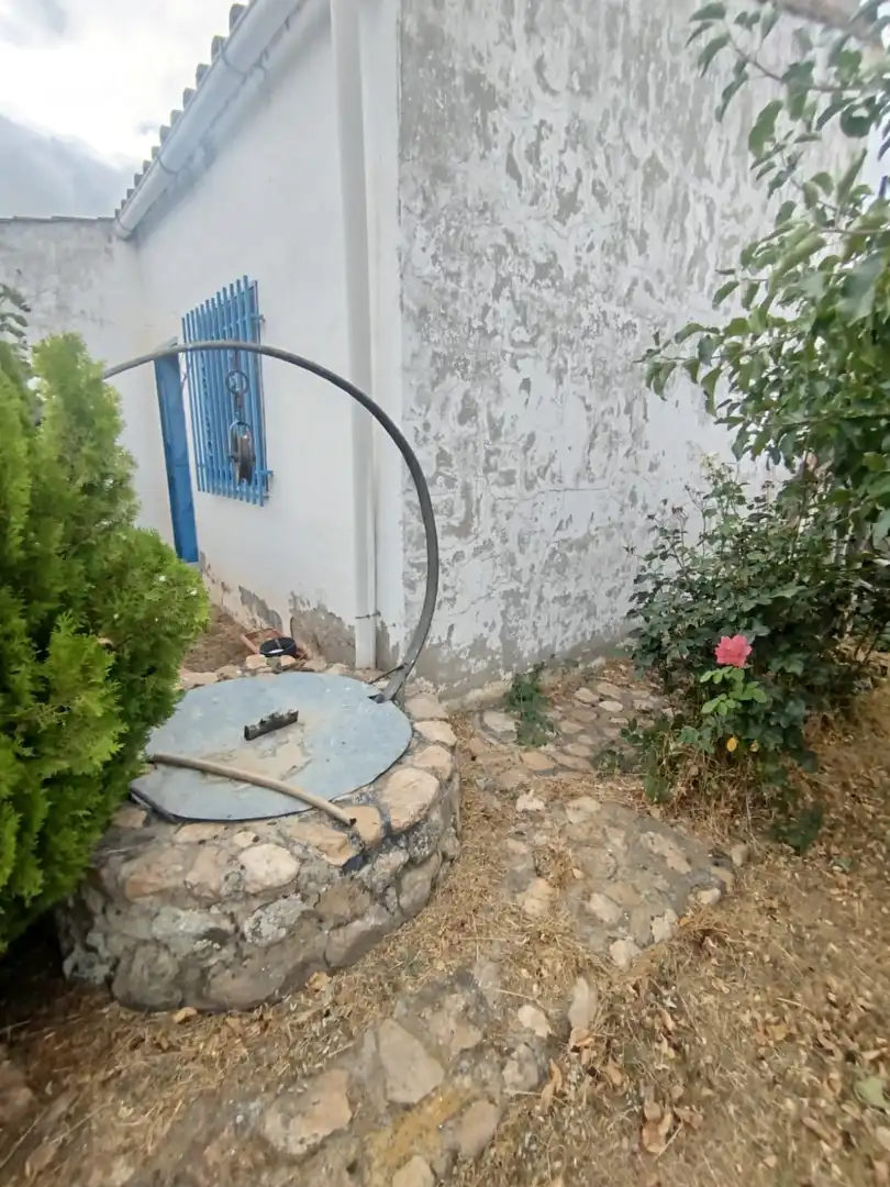 Jardí de Casa o xalet en venda en Gemuño amb Calefacció, Jardí privat i Moblat
