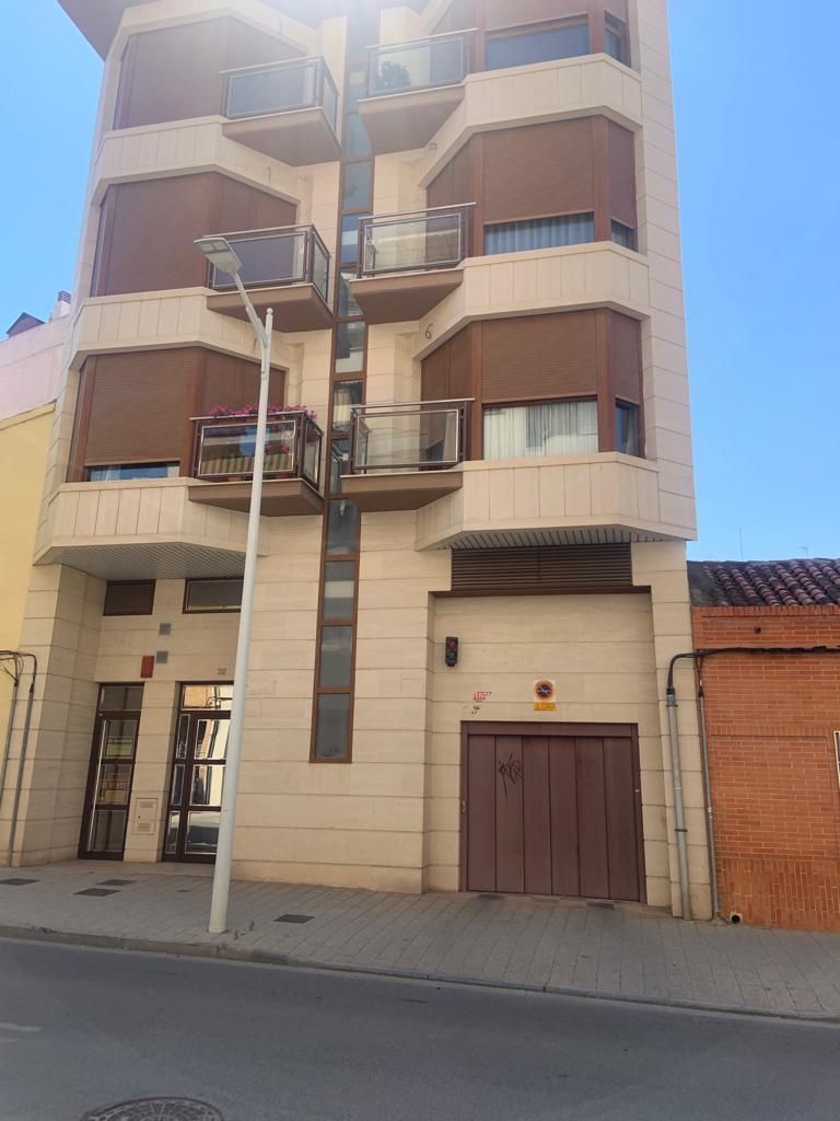 Vista exterior de Garatge en venda en  Albacete Capital