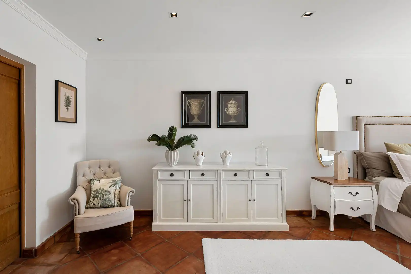 Living room of Houses for sale in Benahavís  with Air Conditioner, Private garden and Swimming Pool