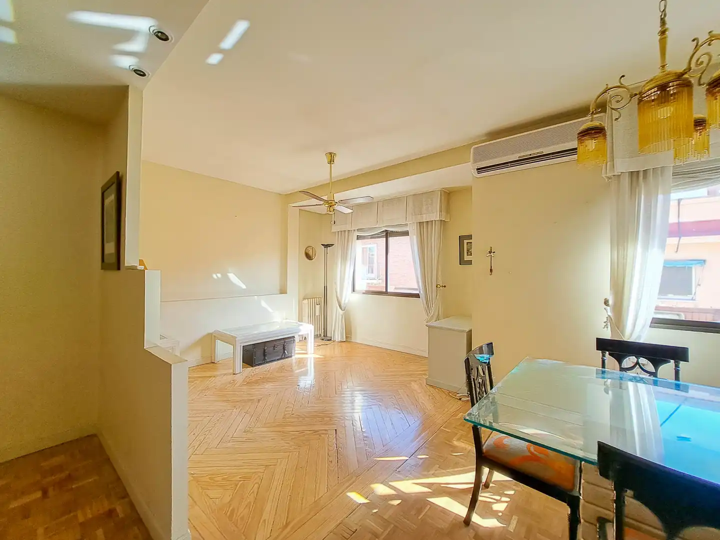 Sala de estar de Piso en venta en Madrid con Aire acondicionado, Calefacción y Parquet