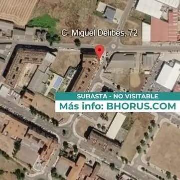 Vista exterior de Pis en venda en Benavente amb Jardí privat i Piscina