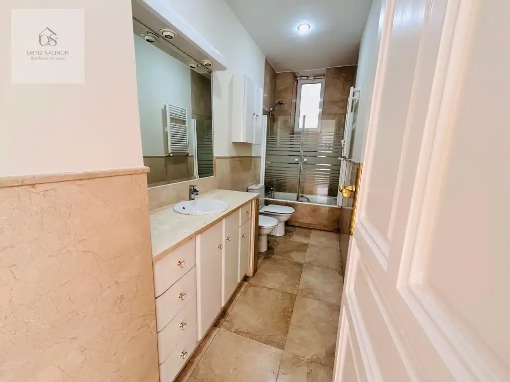 Baño de Piso en venta en Madrid con Terraza