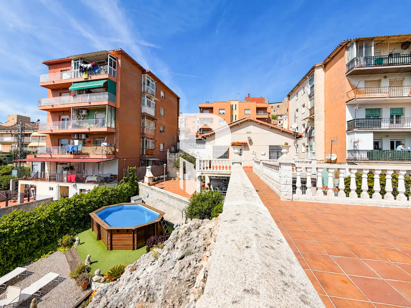Vista exterior de Casa o xalet en venda en El Papiol amb Aire condicionat, Calefacció i Jardí privat