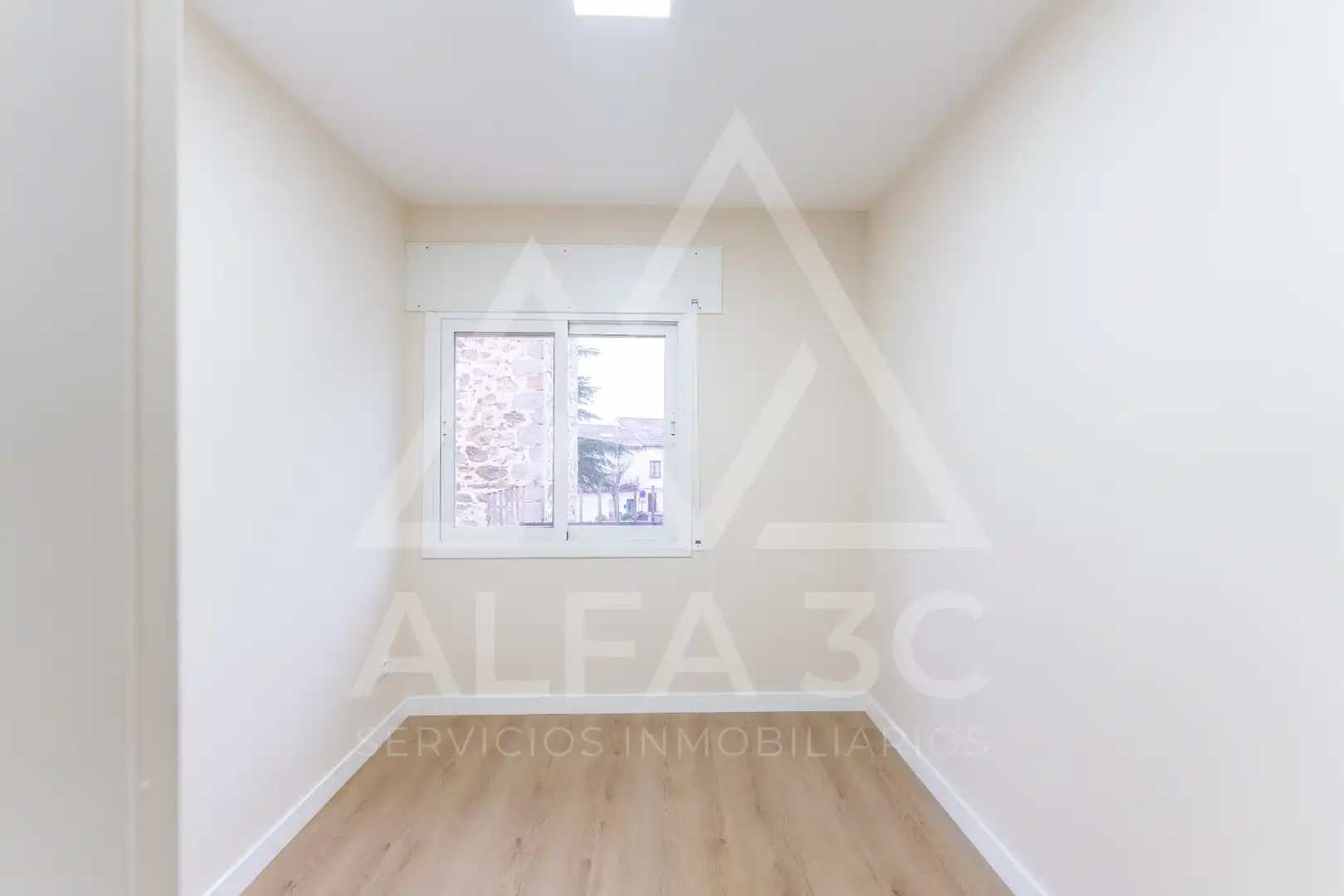 Schlafzimmer von Wohnung zum Verkauf in Miraflores de la Sierra mit Heizung, Terrasse und Ofen