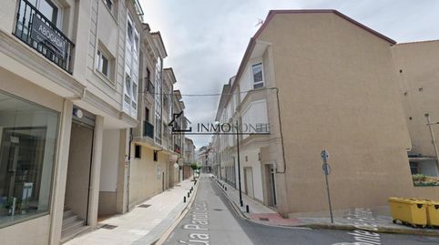 Estás buscando un local comercial en una ubicación inmejorable en Cambados? Tenemos la oportunidad que necesitas! Te ofrecemos est