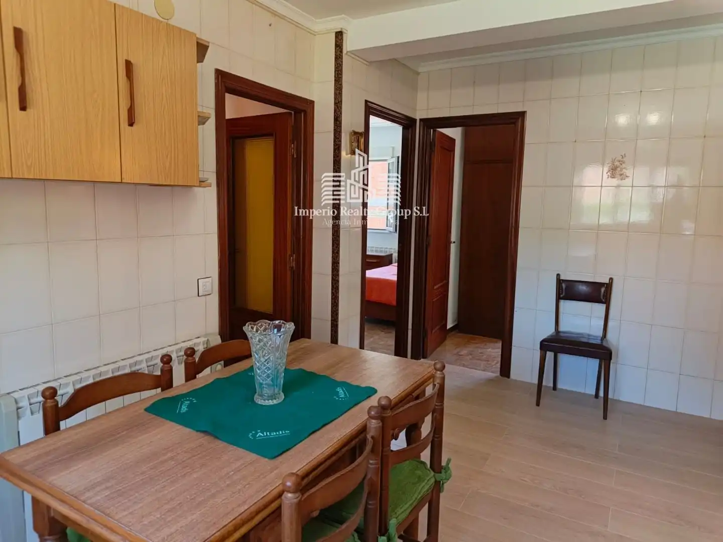 Piso de alquiler en N/A, Sama