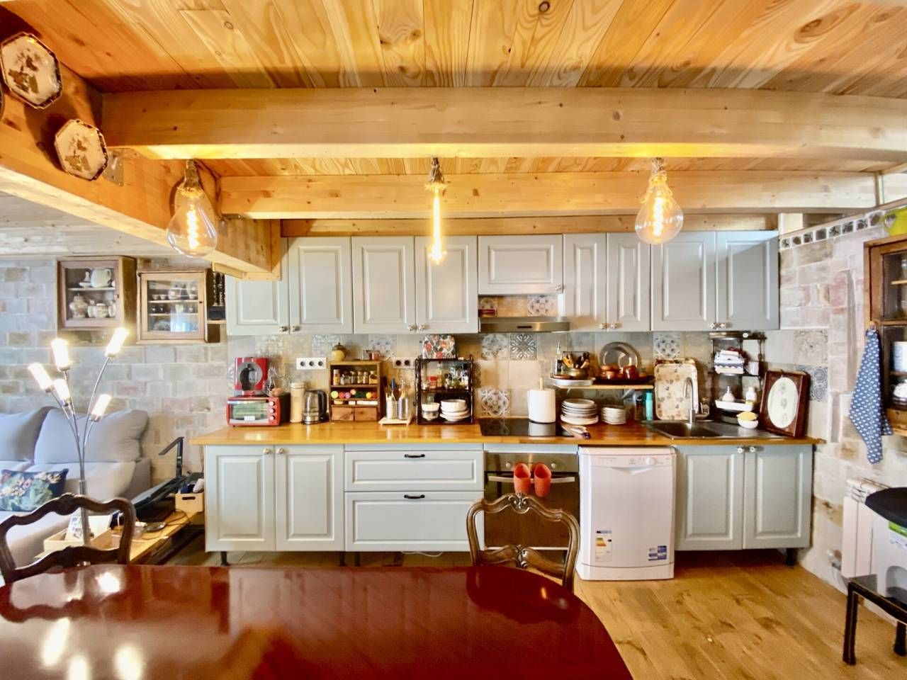 Cuina de Dúplex en venda en Sant Joan Les Fonts amb Calefacció, Traster i Balcó