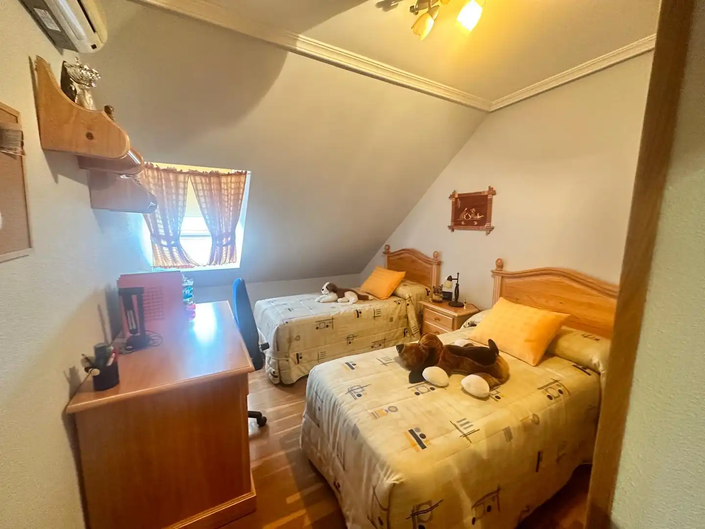Casa adosada en venta en Calle Suiza, Nuevo Parque