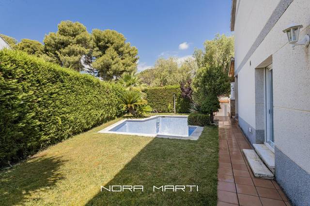 Casa adosada en Venta en Can Sans