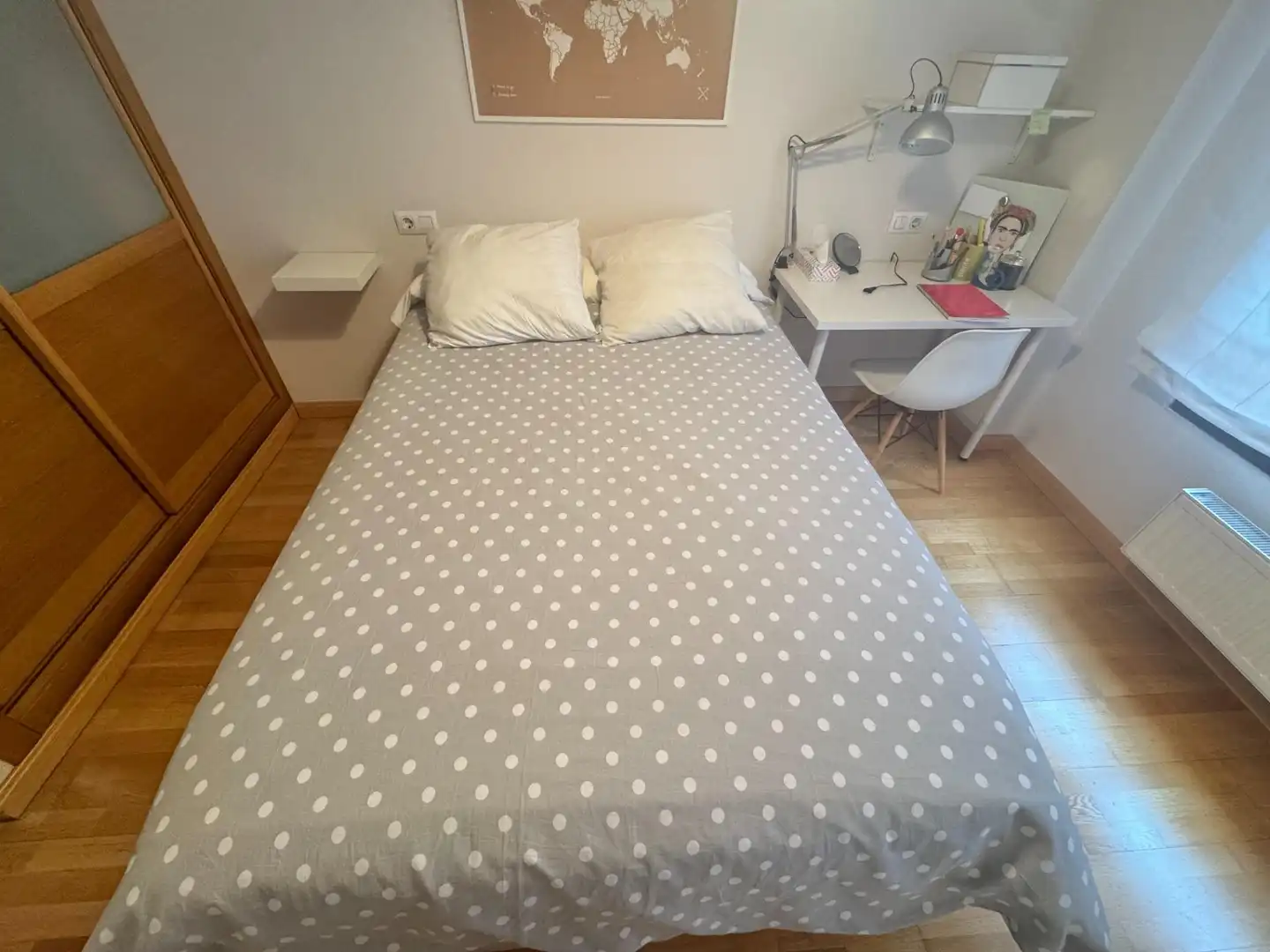 Habitación de Piso en venta en Oviedo  con Calefacción