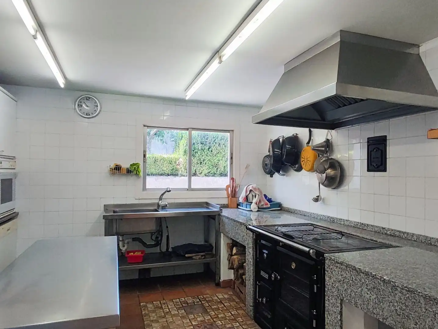 Cocina de Casa o chalet en venta en A Coruña Capital  con Calefacción, Jardín privado y Parquet